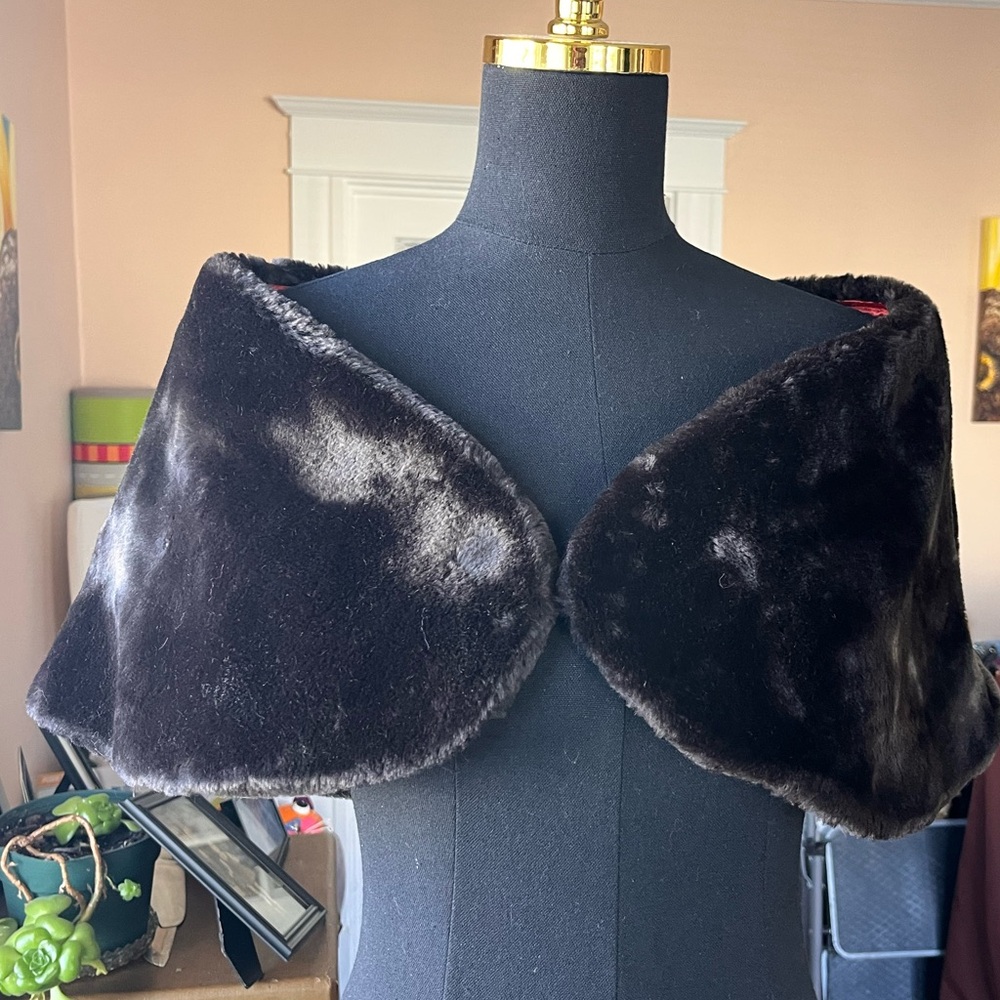 Vintage Black/Brown Faux Fur Shoulder Stole